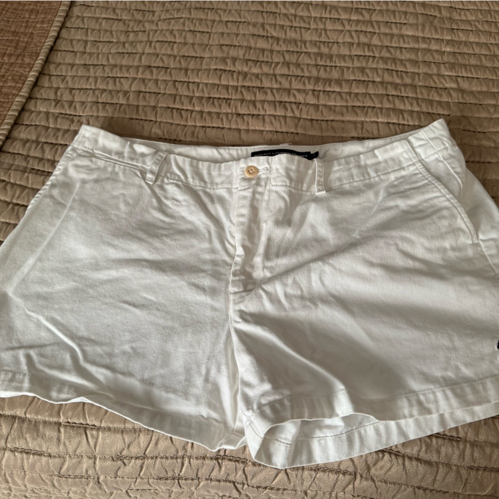 Women’s cream Ralph Lauren shorts size 14